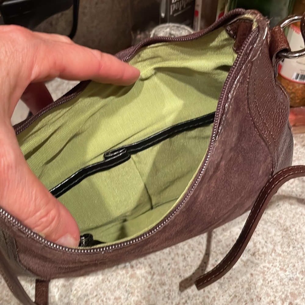 Sharif Studio Crossbody - Picture 9 of 9